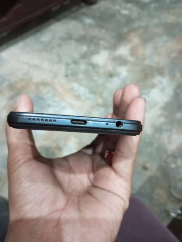 Infinix HoT 12 1