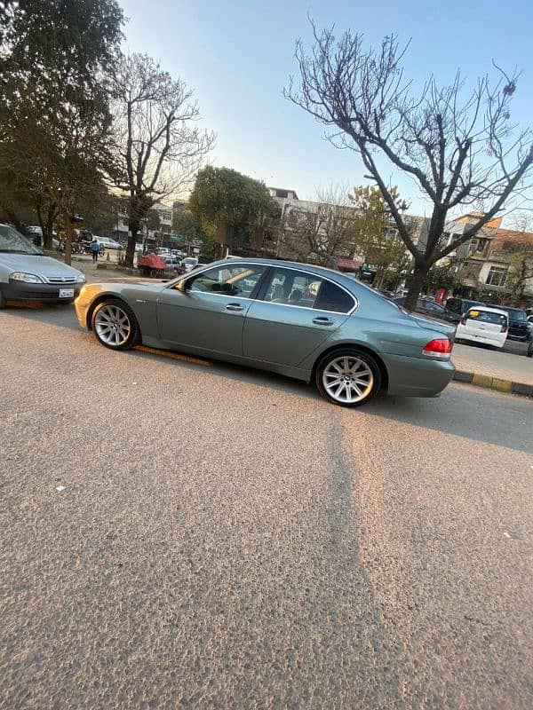 BMW 745i  7 Series 2003 4