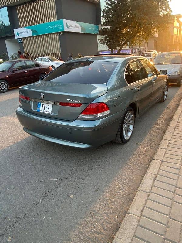 BMW 745i  7 Series 2003 5