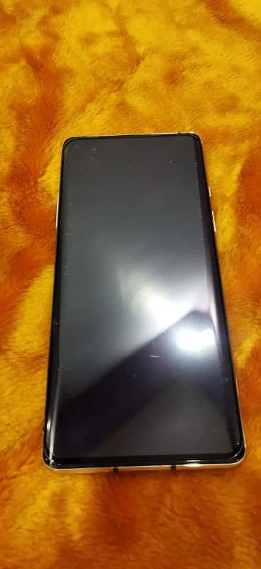 oneplus 8 pta approved 10/10 condition all ok no issues with charger 6