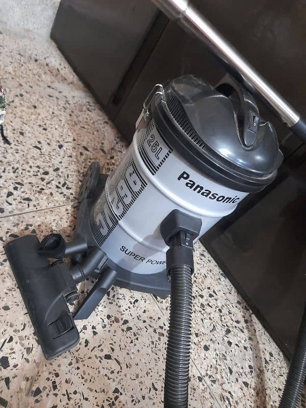 Panasonic vacuum cleaner 20 liters 0