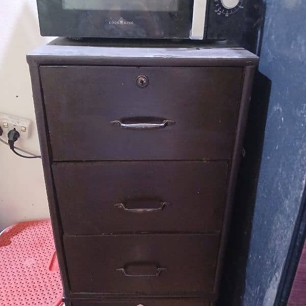 drawers cabinet 3