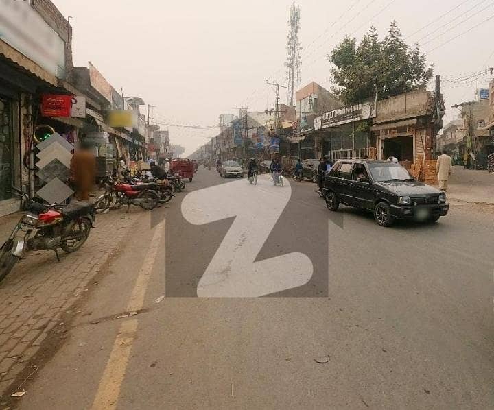 Corner 23 Marla Building For Sale In Rs. 160000000 Only 3