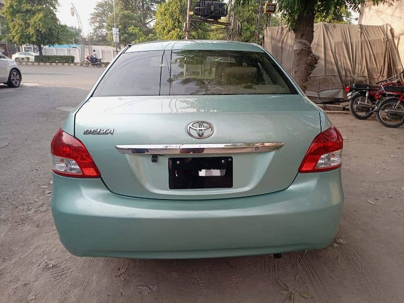 Toyota Belta 2007/2010 3