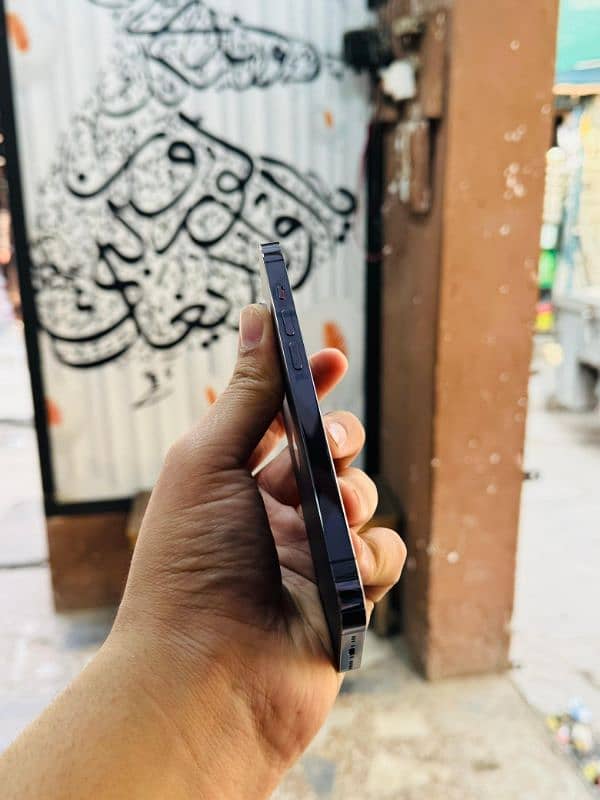 iphone 14 Pro 128GB Sheesha Condition Waterpack 4