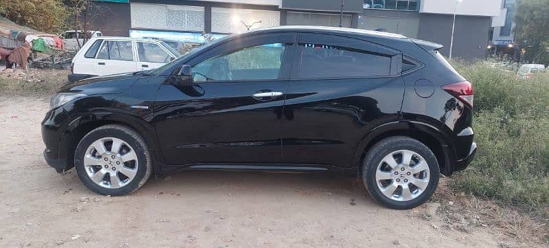 Honda Vezel Z package 1