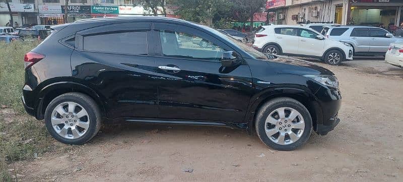 Honda Vezel Z package 4