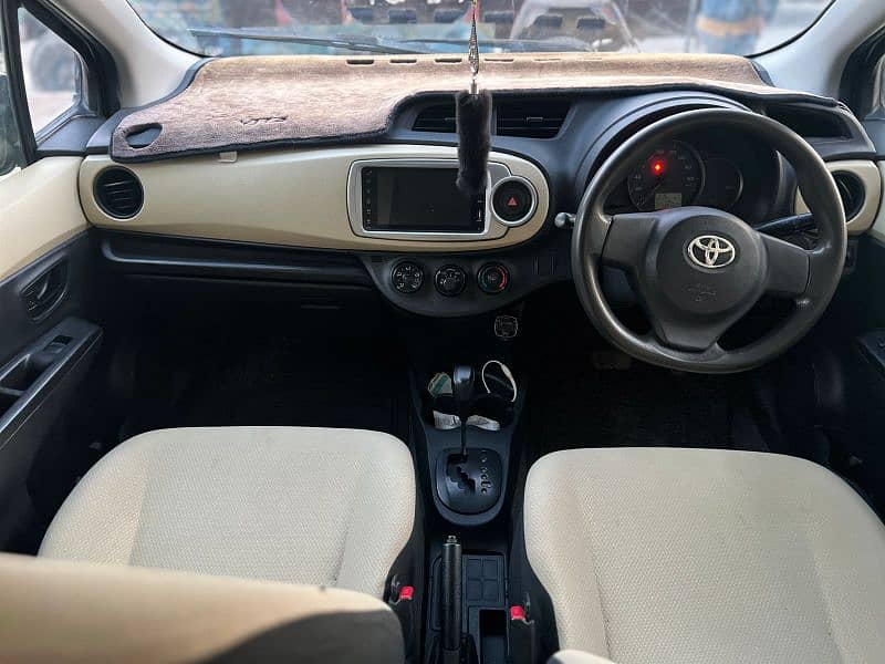 Toyota Vitz 2013 9