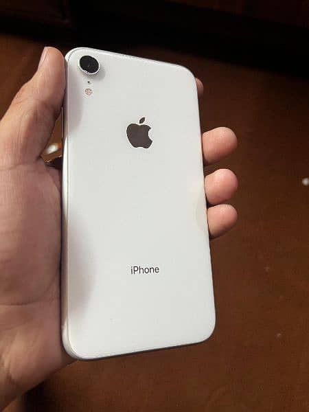 Iphone XR 10/10 condition 1