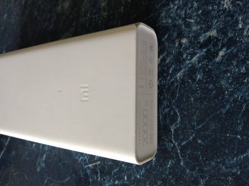 mi . power bank 20000 mAh 1