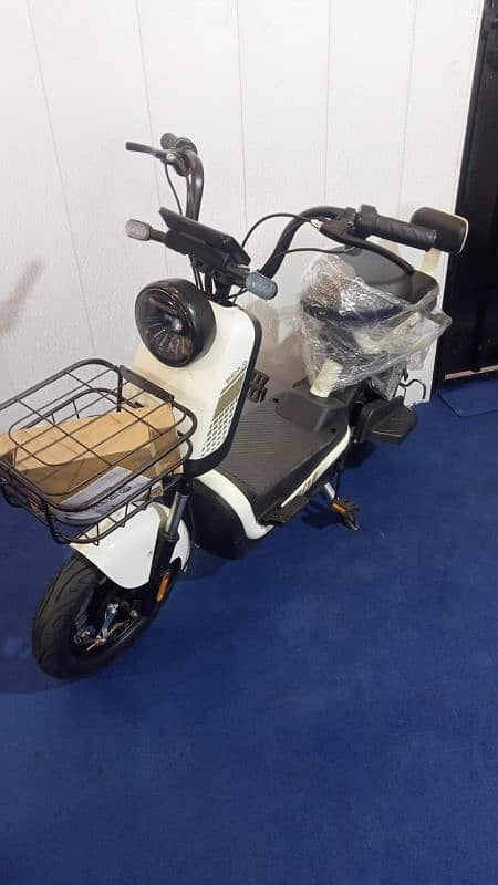 Benling Mini Scooty 2025 Model New for Students and Kids 3