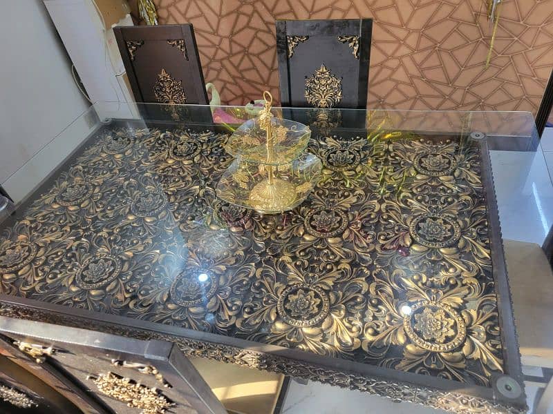 Dining table for sale 2