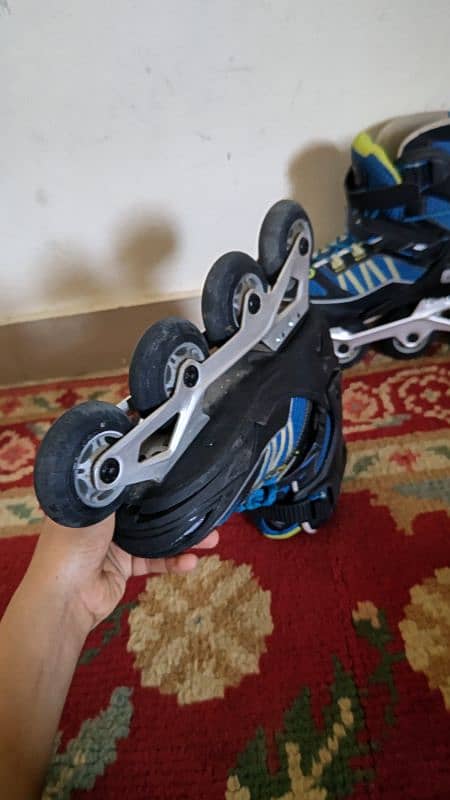 SKATES Blue color Adjustable Best Quality 4