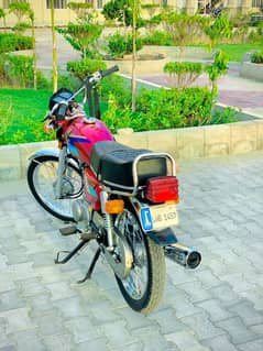 Honda CG motorcycle 2005 model Lahore registered