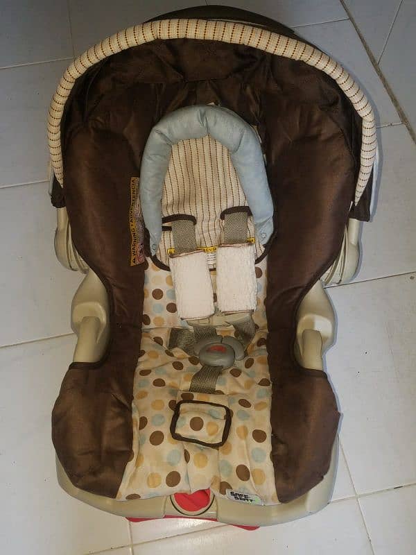 Graco baby car seat 4