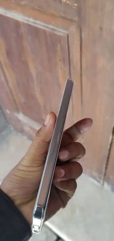 vivo y200 (8+8+256) with box and charger full waranti ma ha 6