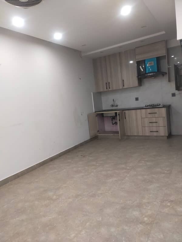 2 Bed unfurnished Apartment for rent inBlock DD, Sector D 1