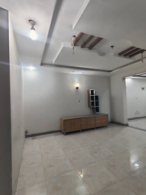 8 MARLA LOWER PORTION FOR RENT IN MILITARY ACCOUNTS MAIN COLLEGE ROAD LHR 7