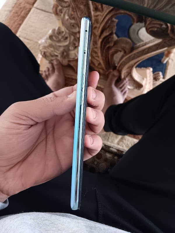 Oppo f15 2