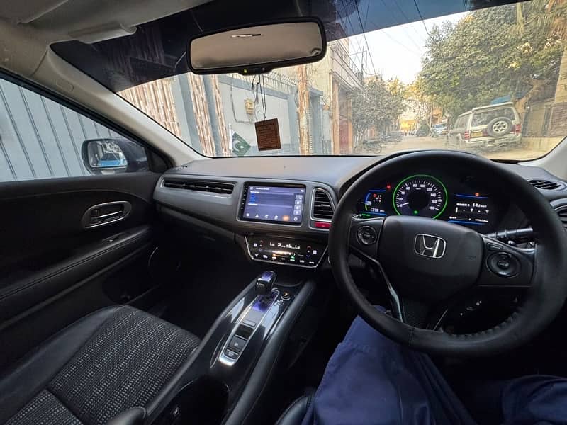 Honda Vezel Z 2014 Full original 9