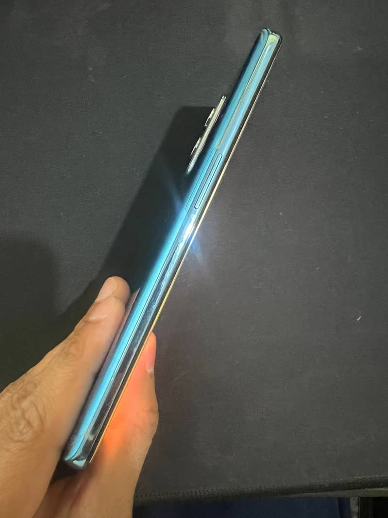 One Plus 9 5G | 10/10 Condition 2