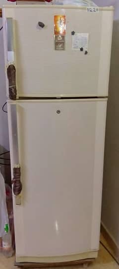 DAWLANCE FRIDGE FOR SALE