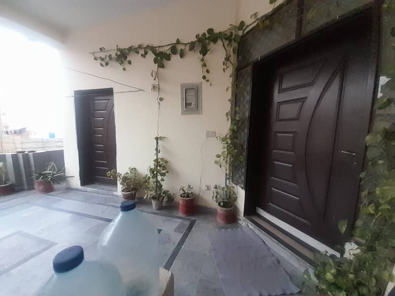 Ideal 8 Marla House Available For Sale In Lalazar2 Dhamyal Road 10