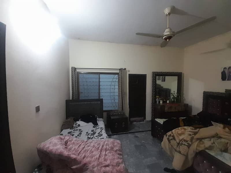 Ideal 8 Marla House Available For Sale In Lalazar2 Dhamyal Road 37