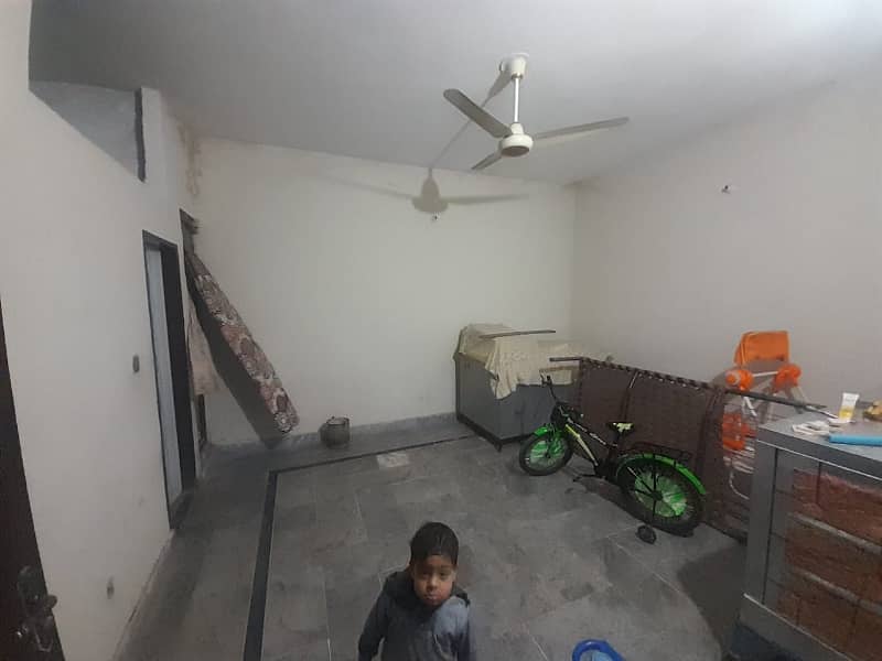 Ideal 8 Marla House Available For Sale In Lalazar2 Dhamyal Road 43