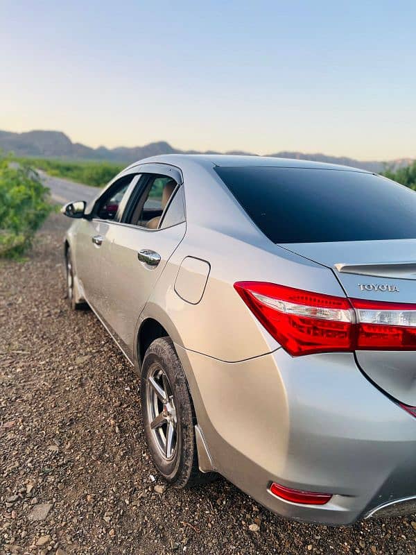 Toyota Corolla GLI 2016 3