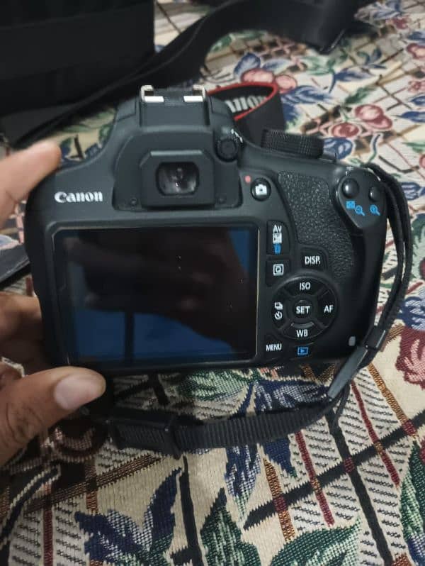 Canon 1200D with Kit Lens + Accessories 2