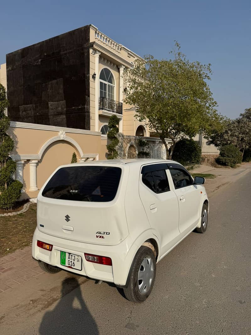 Suzuki Alto VXL AGS 2024 - Almost New 7