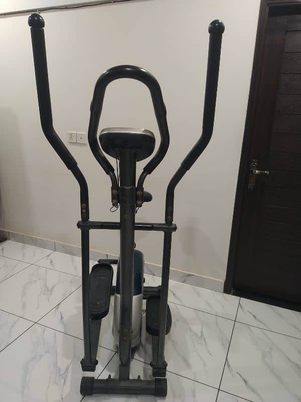 Slim Line Power Elliptical CrossTrainer Bike with Seat 2