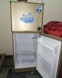 brand new condition dowlance fridge small size 03095449689