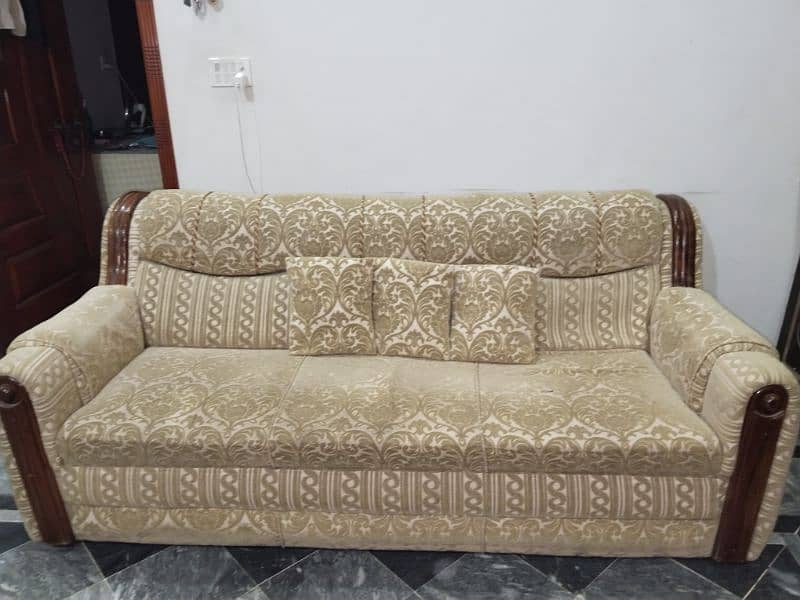 5 seater sofa set in premium quality 0