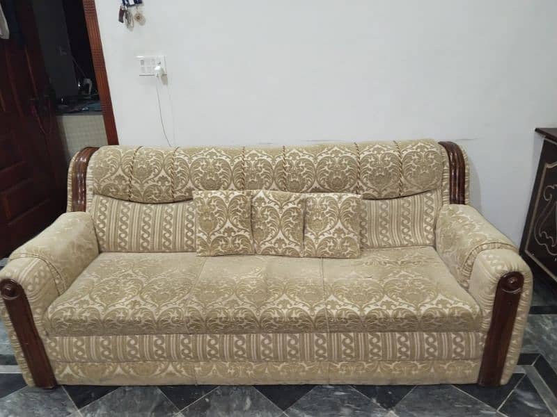 5 seater sofa set in premium quality 1