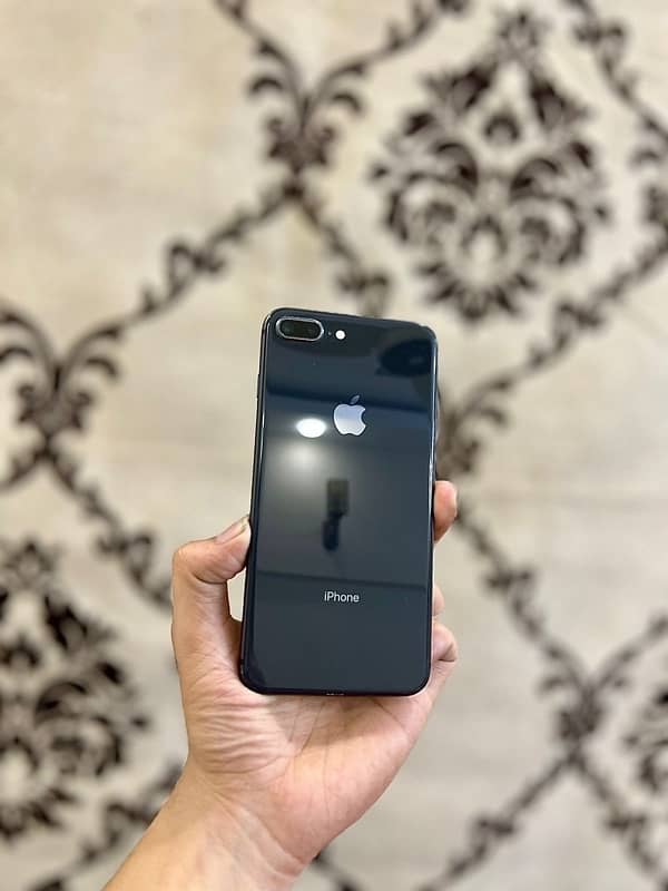 apple iphone 8 plus /- 03461809478 0