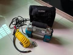 Total Heavy Duty Air Compressor with Light 12V