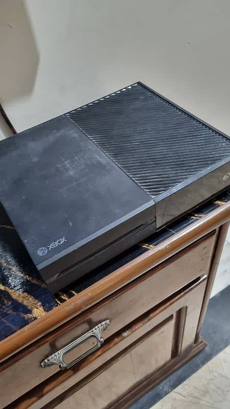 x box 1 , 1tb , price is negotiable 1