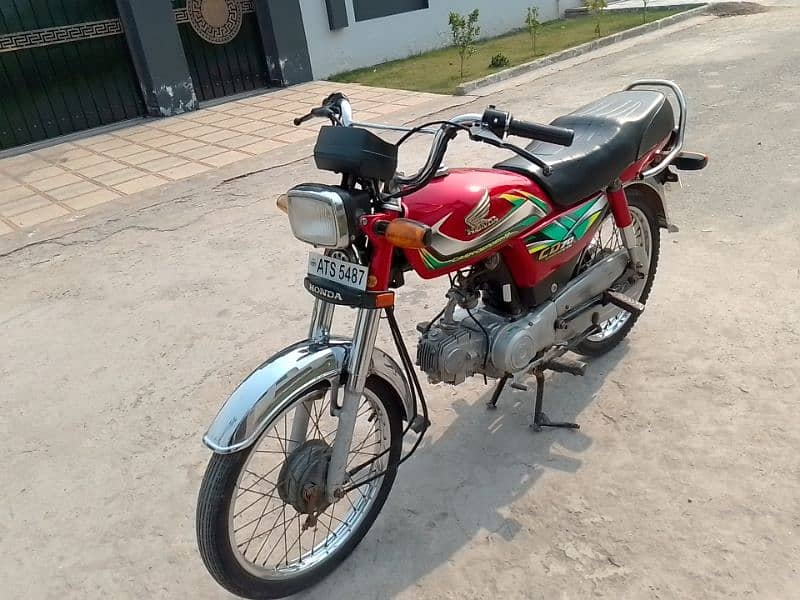 Honda CD 70 model 2021/22 03161737719 3