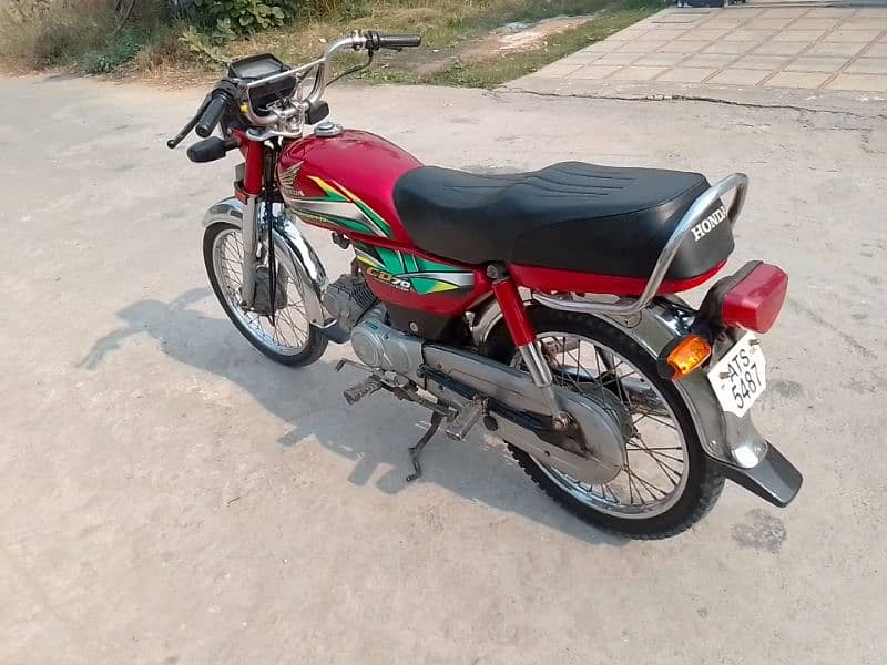 Honda CD 70 model 2021/22 03161737719 5