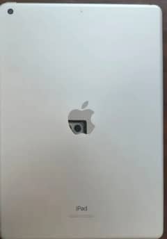 Ipad 8th Gen ( WiFi ) in Exellent condition