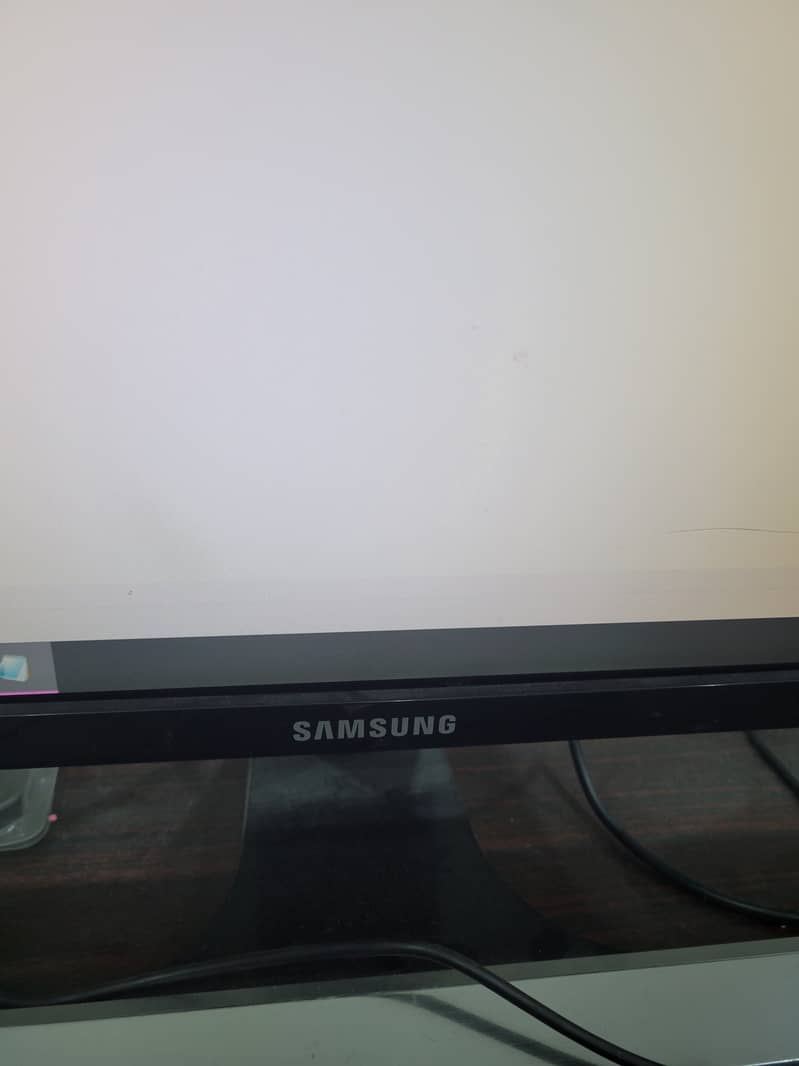 Samsung U28E590 4K monitor best for gaming 2