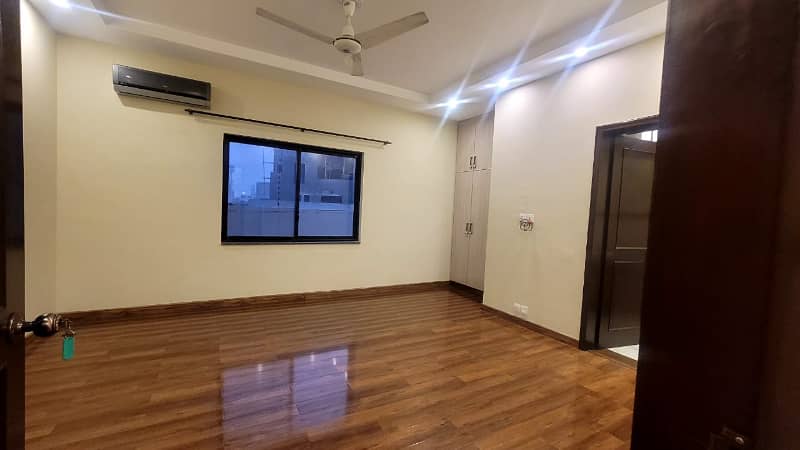 1 Kanal House For Sale In Dha Phase 4 Lahore, CC block 10