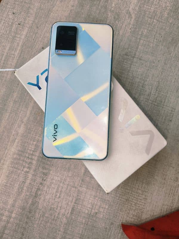 vivo Y21 Lush Condition with box 1