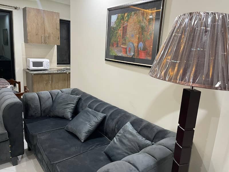 1 Bed Brand New Luxury Furnished Flat Apartment Available In Bahria Town Lahore 4