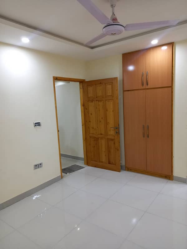 2 Bedroom Unfurnished Apartment Available For Rent In E/11/4 4