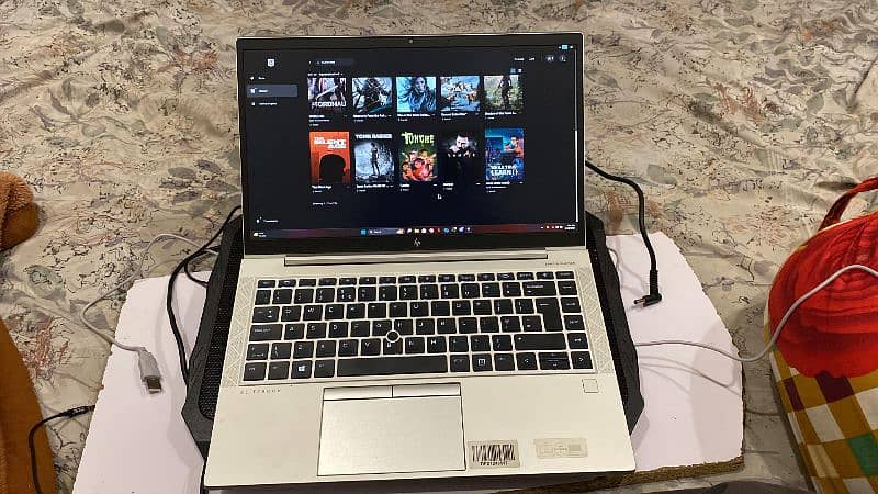 Hp Elitebook 845 G7 . . . . 0