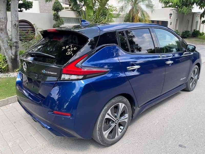 Nissan Leaf 2021 5