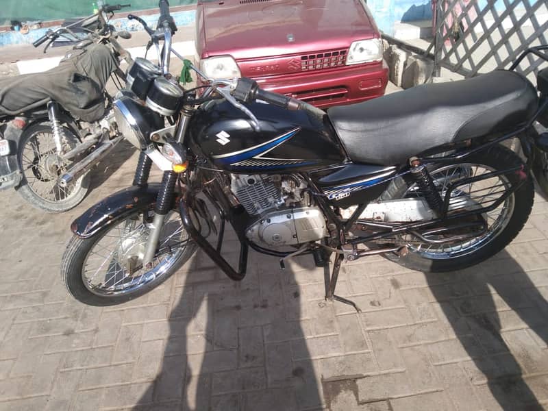 URGENT Suzuki GS 150 2016 0